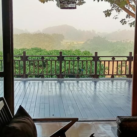 Villa Albizia, Chiang Mai Дойсакет Экстерьер фото