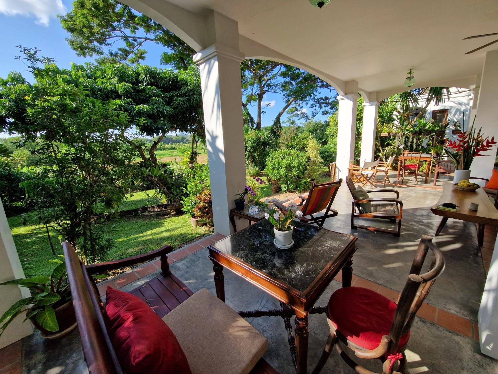 Villa Albizia, Chiang Mai Дойсакет Экстерьер фото